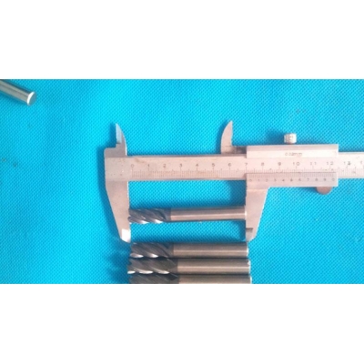 高價回收廢立銑刀（4/6/8/10/12等規(guī)格）